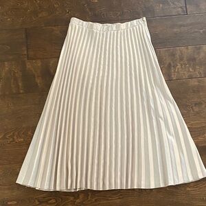 Haute Monde Cream A-Line Pleated Skirt